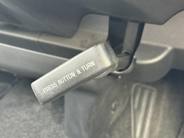 ハイエースバン ロングスーパーＧＬ　禁煙車　ＬＥＤヘッドライト　オプション助手席エアバック　ＡＣ１００Ｖ電源　社外ナビ　バックカメラ　両側スライドドア　オートエアコン　ビルドインＥＴＣ２．０　ＵＳＢ端子　ハンズフリー通話　電格ミラー（58枚目）