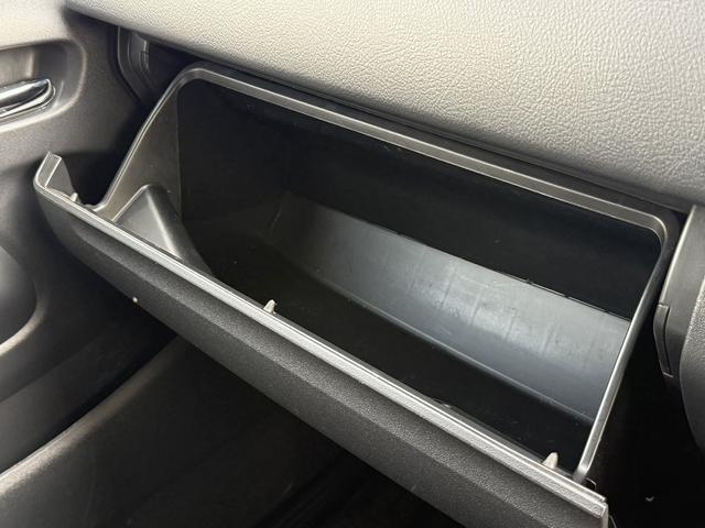 ハイエースバン ロングスーパーＧＬ　禁煙車　ＬＥＤヘッドライト　オプション助手席エアバック　ＡＣ１００Ｖ電源　社外ナビ　バックカメラ　両側スライドドア　オートエアコン　ビルドインＥＴＣ２．０　ＵＳＢ端子　ハンズフリー通話　電格ミラー（62枚目）