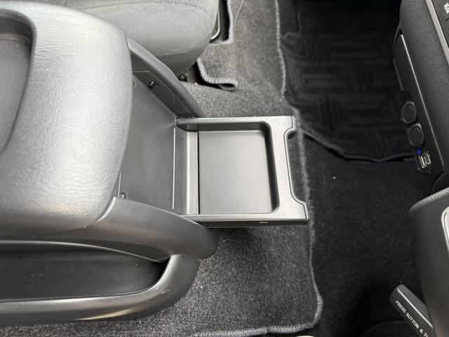 ハイエースバン ロングスーパーＧＬ　禁煙車　ＬＥＤヘッドライト　オプション助手席エアバック　ＡＣ１００Ｖ電源　社外ナビ　バックカメラ　両側スライドドア　オートエアコン　ビルドインＥＴＣ２．０　ＵＳＢ端子　ハンズフリー通話　電格ミラー（66枚目）