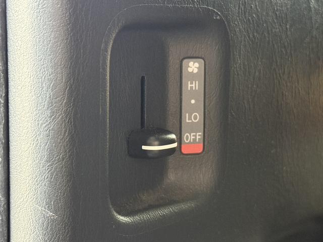 ハイエースバン ロングスーパーＧＬ　禁煙車　ＬＥＤヘッドライト　オプション助手席エアバック　ＡＣ１００Ｖ電源　社外ナビ　バックカメラ　両側スライドドア　オートエアコン　ビルドインＥＴＣ２．０　ＵＳＢ端子　ハンズフリー通話　電格ミラー（68枚目）
