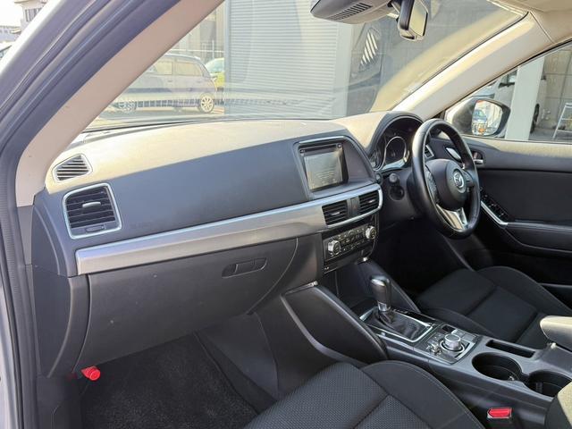 ＣＸ－５ ＸＤ　プロアクティブ　後期型　禁煙車　フルセグ　サイド・バックカメラ　４ＷＤ　アダプティブクルーズコントロール　衝突軽減ブレーキ　クリアランスソナー　ＥＴＣ　ＬＥＤヘッドライト　Ｂｌｕｅｔｏｏｔｈ　ＤＶＤ再生　純正１７ＡＷ（45枚目）