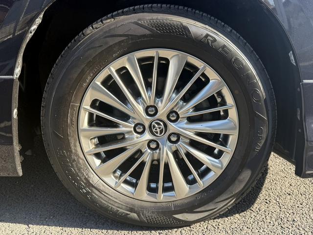 アルファードハイブリッド ＳＲ　禁煙車　後期型　ツインサンルーフ　純正１０型ナビ　フリップダウンモニター　フルモデリスタ　シートエアコン　衝突軽減　運転支援　デジタルインナーミラー　ブラインドスポット　両側電動スライド　３眼ＬＥＤ（22枚目）