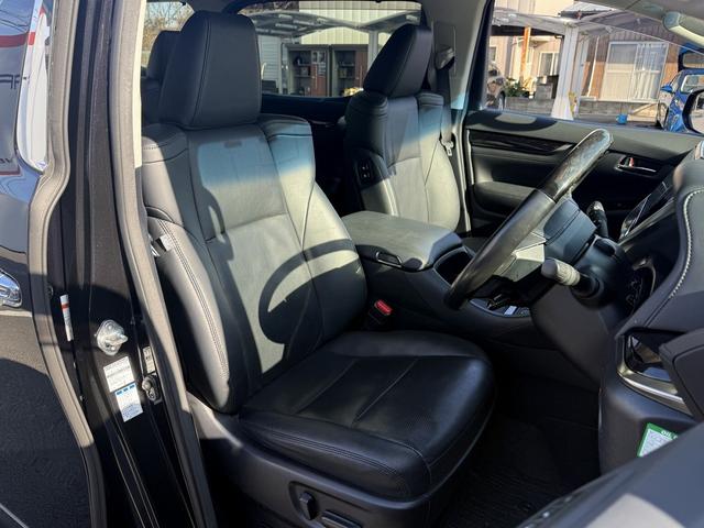 アルファードハイブリッド ＳＲ　禁煙車　後期型　ツインサンルーフ　純正１０型ナビ　フリップダウンモニター　フルモデリスタ　シートエアコン　衝突軽減　運転支援　デジタルインナーミラー　ブラインドスポット　両側電動スライド　３眼ＬＥＤ（36枚目）