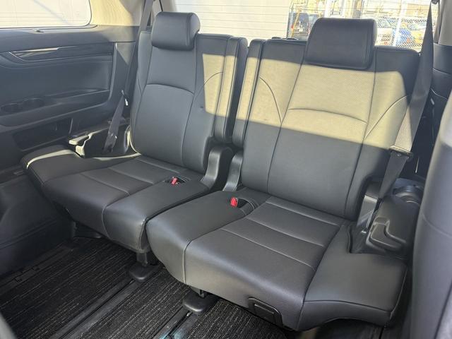アルファードハイブリッド ＳＲ　禁煙車　後期型　ツインサンルーフ　純正１０型ナビ　フリップダウンモニター　フルモデリスタ　シートエアコン　衝突軽減　運転支援　デジタルインナーミラー　ブラインドスポット　両側電動スライド　３眼ＬＥＤ（40枚目）