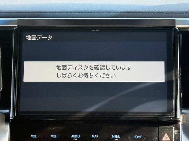 アルファードハイブリッド ＳＲ　禁煙車　後期型　ツインサンルーフ　純正１０型ナビ　フリップダウンモニター　フルモデリスタ　シートエアコン　衝突軽減　運転支援　デジタルインナーミラー　ブラインドスポット　両側電動スライド　３眼ＬＥＤ（57枚目）