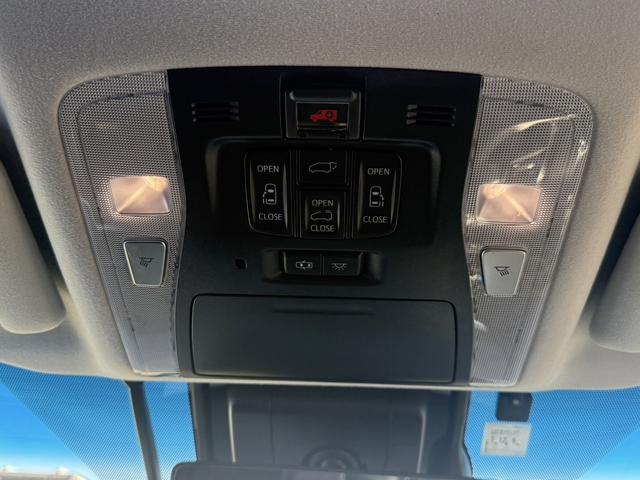 アルファードハイブリッド ＳＲ　禁煙車　後期型　ツインサンルーフ　純正１０型ナビ　フリップダウンモニター　フルモデリスタ　シートエアコン　衝突軽減　運転支援　デジタルインナーミラー　ブラインドスポット　両側電動スライド　３眼ＬＥＤ（70枚目）