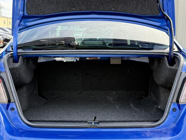 ＷＲＸ Ｓ４ ＳＴＩスポーツアイサイト　禁煙車　純正８インチナビ　フルセグ　フロント・サイド・バックカメラ　衝突軽減ブレーキ　ＲＥＣＡＲＯハーフレザーシート　シートヒーター　パワーシート　ブラインドスポットモニター　ＥＴＣ　ＬＥＤヘッド（17枚目）