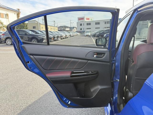 ＷＲＸ Ｓ４ ＳＴＩスポーツアイサイト　禁煙車　純正８インチナビ　フルセグ　フロント・サイド・バックカメラ　衝突軽減ブレーキ　ＲＥＣＡＲＯハーフレザーシート　シートヒーター　パワーシート　ブラインドスポットモニター　ＥＴＣ　ＬＥＤヘッド（42枚目）