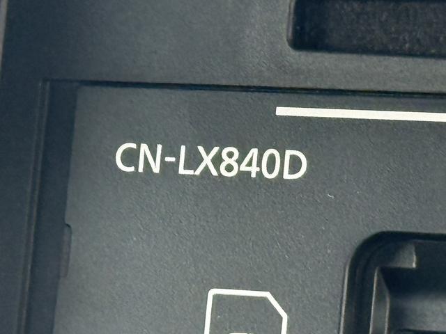 ＷＲＸ Ｓ４ ＳＴＩスポーツアイサイト　禁煙車　純正８インチナビ　フルセグ　フロント・サイド・バックカメラ　衝突軽減ブレーキ　ＲＥＣＡＲＯハーフレザーシート　シートヒーター　パワーシート　ブラインドスポットモニター　ＥＴＣ　ＬＥＤヘッド（50枚目）