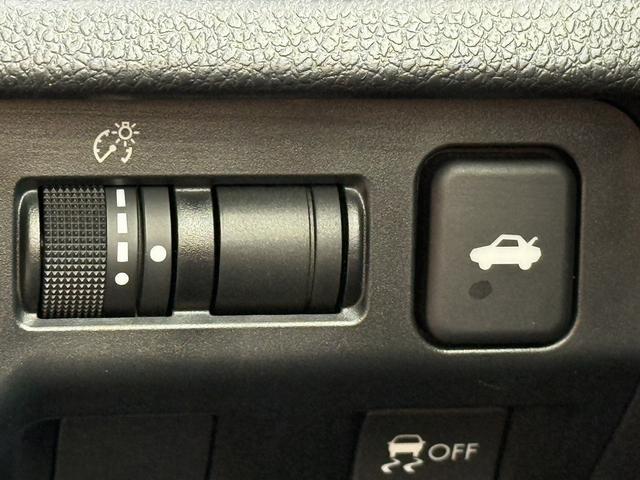 ＷＲＸ Ｓ４ ＳＴＩスポーツアイサイト　禁煙車　純正８インチナビ　フルセグ　フロント・サイド・バックカメラ　衝突軽減ブレーキ　ＲＥＣＡＲＯハーフレザーシート　シートヒーター　パワーシート　ブラインドスポットモニター　ＥＴＣ　ＬＥＤヘッド（59枚目）