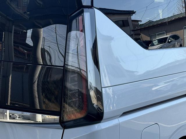 セレナ ｅ－パワー　ハイウェイスターＶ　禁煙車　プロパイロット　ハンズフリー両側電動スライドドア　インテリジェントエマージェンシーブレーキ　純正１６インチアルミホイール　ナビ　バックカメラ　ＥＴＣ　ＵＳＢ電源ソケット　ＬＥＤヘッドライト（13枚目）