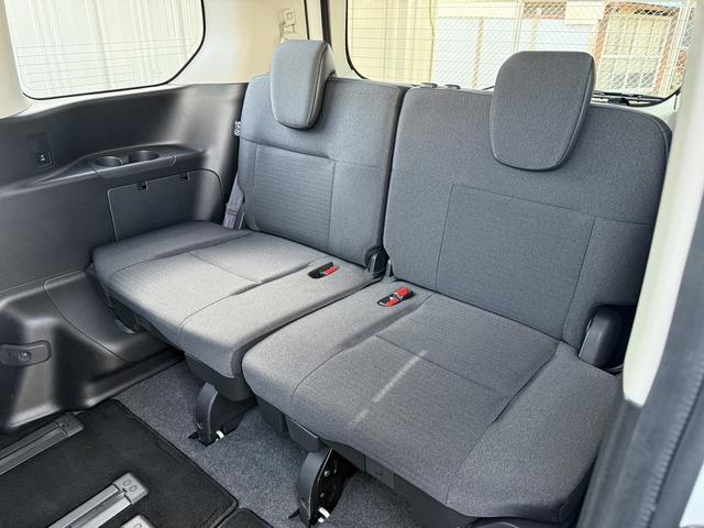 セレナ ｅ－パワー　ハイウェイスターＶ　禁煙車　プロパイロット　ハンズフリー両側電動スライドドア　インテリジェントエマージェンシーブレーキ　純正１６インチアルミホイール　ナビ　バックカメラ　ＥＴＣ　ＵＳＢ電源ソケット　ＬＥＤヘッドライト（44枚目）