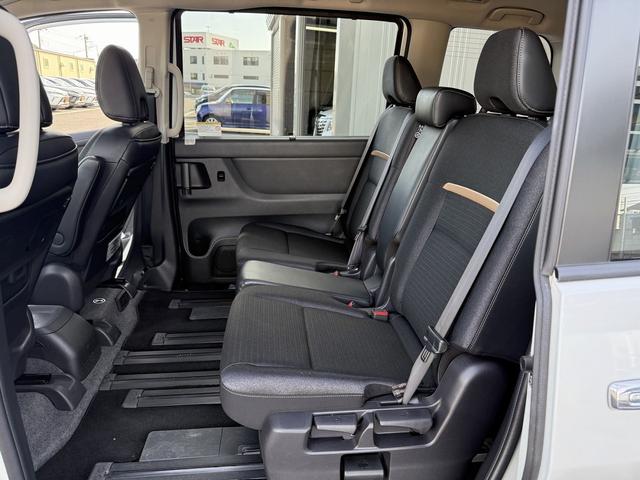 セレナ ｅ－パワー　ハイウェイスターＶ　禁煙車　プロパイロット　ハンズフリー両側電動スライドドア　インテリジェントエマージェンシーブレーキ　純正１６インチアルミホイール　ナビ　バックカメラ　ＥＴＣ　ＵＳＢ電源ソケット　ＬＥＤヘッドライト（47枚目）