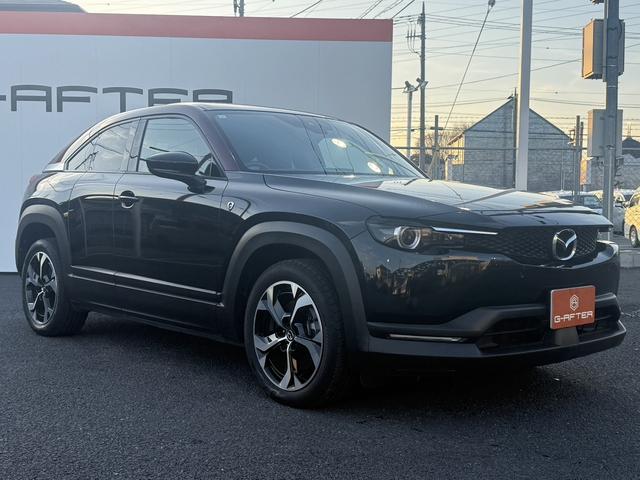ＭＸ－３０ロータリーＥＶ エディションＲ　禁煙車　純正１０．２５インチディスプレイ　ＢＯＳＥサウンド　フルセグ　アラウンドビューカメラ　ステアリングヒーター　ハーフレザー　メモリ機能付パワーシート　ＥＴＣ　シートヒーター　衝突軽減ブレーキ（9枚目）