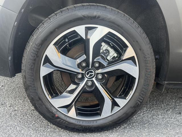 ＭＸ－３０ロータリーＥＶ エディションＲ　禁煙車　純正１０．２５インチディスプレイ　ＢＯＳＥサウンド　フルセグ　アラウンドビューカメラ　ステアリングヒーター　ハーフレザー　メモリ機能付パワーシート　ＥＴＣ　シートヒーター　衝突軽減ブレーキ（23枚目）