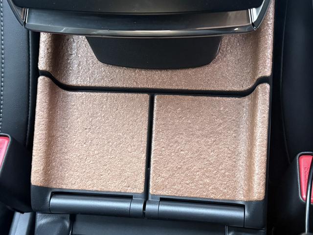 ＭＸ－３０ロータリーＥＶ エディションＲ　禁煙車　純正１０．２５インチディスプレイ　ＢＯＳＥサウンド　フルセグ　アラウンドビューカメラ　ステアリングヒーター　ハーフレザー　メモリ機能付パワーシート　ＥＴＣ　シートヒーター　衝突軽減ブレーキ（58枚目）