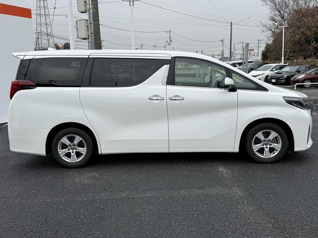 アルファード ２．５Ｘ　禁煙車　純正９型ナビ　セーフティセンス　インテリジェントクリアランスソナー　純正１６インチアルミホイール　バックカメラ　ビルドインＥＴＣ　ＬＥＤヘッド・フォグ　Ｂｌｕｅｔｏｏｔｈ接続（9枚目）