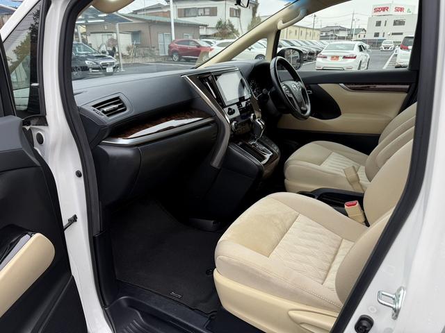 アルファード ２．５Ｘ　禁煙車　純正９型ナビ　セーフティセンス　インテリジェントクリアランスソナー　純正１６インチアルミホイール　バックカメラ　ビルドインＥＴＣ　ＬＥＤヘッド・フォグ　Ｂｌｕｅｔｏｏｔｈ接続（46枚目）