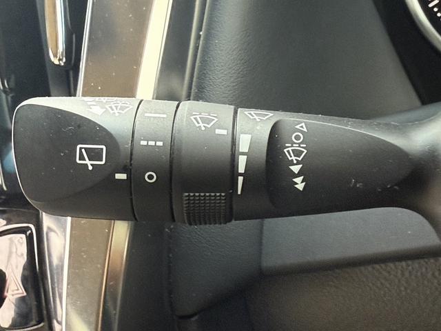 アルファード ２．５Ｘ　禁煙車　純正９型ナビ　セーフティセンス　インテリジェントクリアランスソナー　純正１６インチアルミホイール　バックカメラ　ビルドインＥＴＣ　ＬＥＤヘッド・フォグ　Ｂｌｕｅｔｏｏｔｈ接続（52枚目）