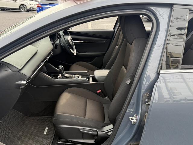 ���Ǝҗl�ւ̔̔��͂��f�肳���Ă��������܂��B�@�Ԍ������ԗ��̏ꍇ�́A�Ԍ����擾�������x�������z�ŕ\�����Ă���܂��B