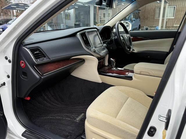 ���Ǝҗl�ւ̔̔��͂��f�肳���Ă��������܂��B�@�Ԍ������ԗ��̏ꍇ�́A�Ԍ����擾�������x�������z�ŕ\�����Ă���܂��B