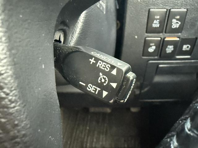 アルファードハイブリッド ＳＲ　Ｃパッケージ　禁煙車　モデリスタフルエアロ　Ｔ－ＣＯＮＮＥＣＴ対応純正９インチナビ　両側電動スライドドア　フルセグ　バックカメラ　電動リアゲート　クルーズコントロール　ＡＣ１００Ｖ電源　ステアリングヒーター（7枚目）