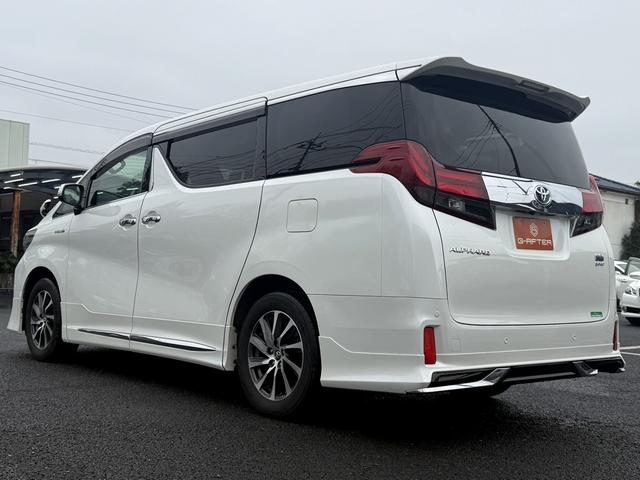 アルファードハイブリッド ＳＲ　Ｃパッケージ　禁煙車　モデリスタフルエアロ　Ｔ－ＣＯＮＮＥＣＴ対応純正９インチナビ　両側電動スライドドア　フルセグ　バックカメラ　電動リアゲート　クルーズコントロール　ＡＣ１００Ｖ電源　ステアリングヒーター（13枚目）
