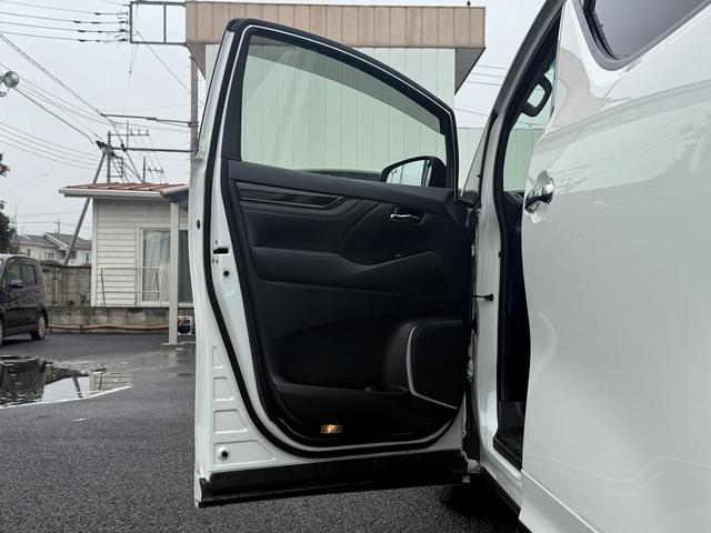アルファードハイブリッド ＳＲ　Ｃパッケージ　禁煙車　モデリスタフルエアロ　Ｔ－ＣＯＮＮＥＣＴ対応純正９インチナビ　両側電動スライドドア　フルセグ　バックカメラ　電動リアゲート　クルーズコントロール　ＡＣ１００Ｖ電源　ステアリングヒーター（34枚目）