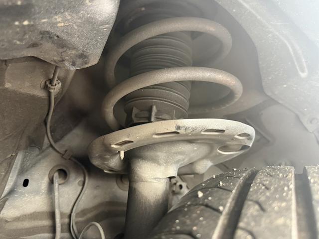 アルファードハイブリッド ＳＲ　Ｃパッケージ　禁煙車　モデリスタフルエアロ　Ｔ－ＣＯＮＮＥＣＴ対応純正９インチナビ　両側電動スライドドア　フルセグ　バックカメラ　電動リアゲート　クルーズコントロール　ＡＣ１００Ｖ電源　ステアリングヒーター（69枚目）