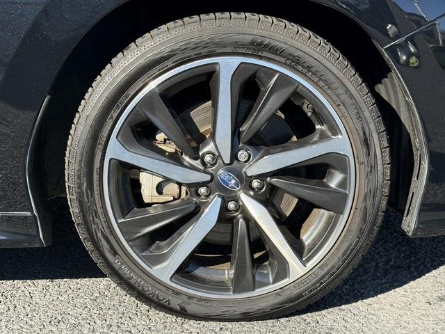 レヴォーグ ＧＴ－Ｈ　ＥＸ　禁煙車　黒革シート　純正１１．６インチナビ　フルセグ　フロント・サイド・バックカメラ　衝突軽減ブレーキ　シートヒーター　電動リアゲート　アダプティブクルーズコントロール　ビルドインＥＴＣ２．０（14枚目）