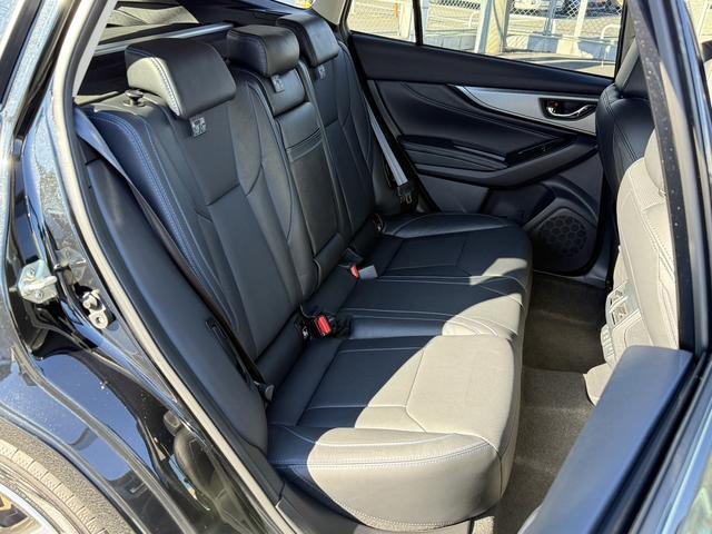 レヴォーグ ＧＴ－Ｈ　ＥＸ　禁煙車　黒革シート　純正１１．６インチナビ　フルセグ　フロント・サイド・バックカメラ　衝突軽減ブレーキ　シートヒーター　電動リアゲート　アダプティブクルーズコントロール　ビルドインＥＴＣ２．０（16枚目）