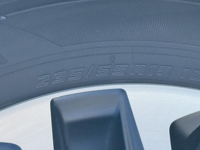 ＲＡＶ４ アドベンチャー　禁煙車　純正９インチナビ　フルセグ　バックカメラ　黒革シート　パワーシート　シートエアコン　衝突軽減ブレーキ　ロードサイドアシスト　ブラインドスポットモニター　ビルドインＥＴＣ２．０　シートヒーター（35枚目）