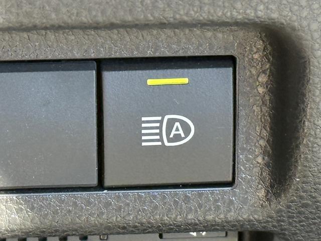 ＲＡＶ４ アドベンチャー　禁煙車　純正９インチナビ　フルセグ　バックカメラ　黒革シート　パワーシート　シートエアコン　衝突軽減ブレーキ　ロードサイドアシスト　ブラインドスポットモニター　ビルドインＥＴＣ２．０　シートヒーター（53枚目）