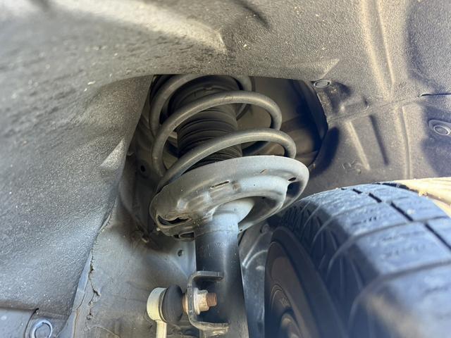 ＲＡＶ４ アドベンチャー　禁煙車　純正９インチナビ　フルセグ　バックカメラ　黒革シート　パワーシート　シートエアコン　衝突軽減ブレーキ　ロードサイドアシスト　ブラインドスポットモニター　ビルドインＥＴＣ２．０　シートヒーター（71枚目）