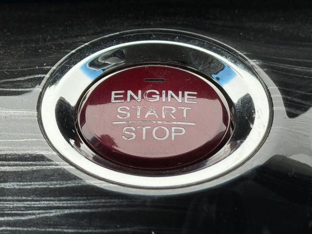 ���Ǝҗl�ւ̔̔��͂��f�肳���Ă��������܂��B�@�Ԍ������ԗ��̏ꍇ�́A�Ԍ����擾�������x�������z�ŕ\�����Ă���܂��B