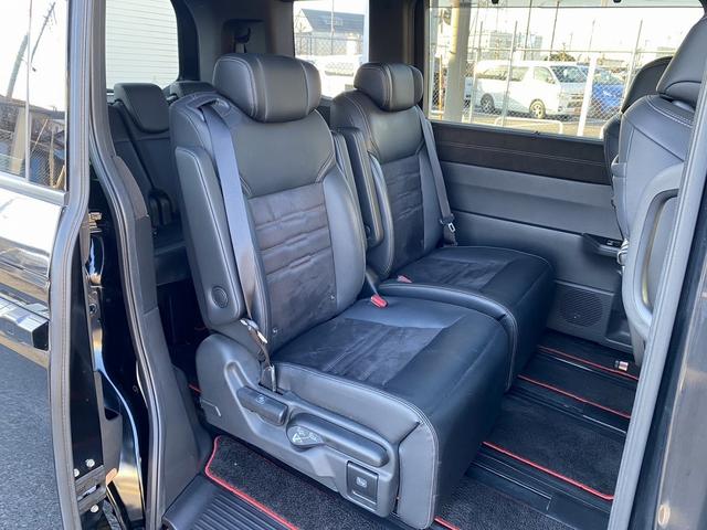 ステップワゴン ｅ：ＨＥＶスパーダ　プレミアムライン　禁煙車　７人乗り　純正１１．４インチナビ　ホンダセンシング　パワーバックドア　両側電動スライドドア　前席・２列目シートヒーター　マルチビューカメラ　１７インチ１０本スポークアルミホイール（16枚目）