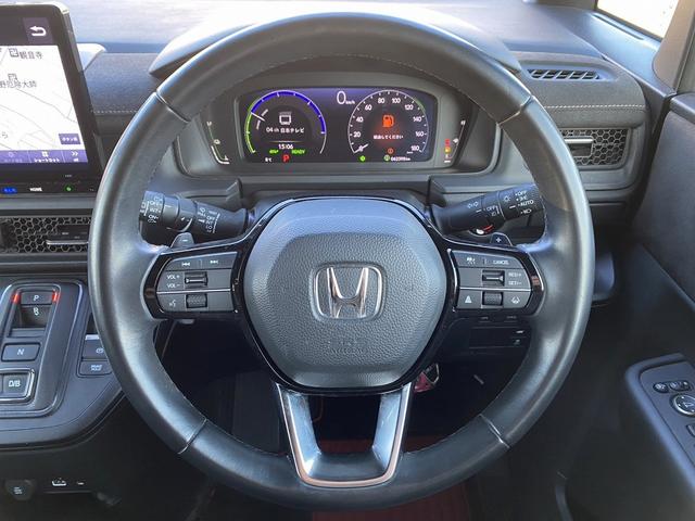 ステップワゴン ｅ：ＨＥＶスパーダ　プレミアムライン　禁煙車　７人乗り　純正１１．４インチナビ　ホンダセンシング　パワーバックドア　両側電動スライドドア　前席・２列目シートヒーター　マルチビューカメラ　１７インチ１０本スポークアルミホイール（18枚目）