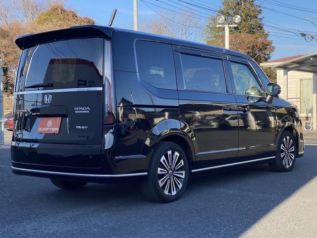 ステップワゴン ｅ：ＨＥＶスパーダ　プレミアムライン　禁煙車　７人乗り　純正１１．４インチナビ　ホンダセンシング　パワーバックドア　両側電動スライドドア　前席・２列目シートヒーター　マルチビューカメラ　１７インチ１０本スポークアルミホイール（22枚目）