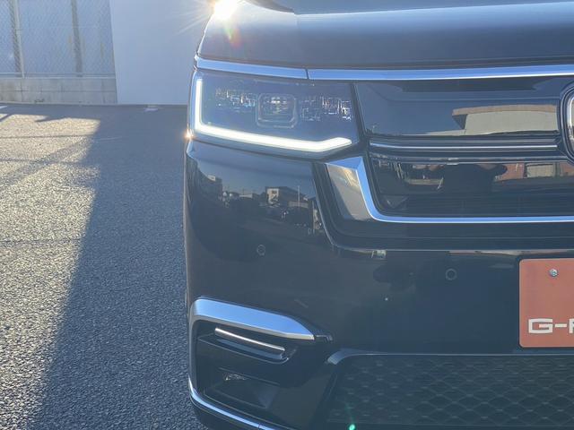 ステップワゴン ｅ：ＨＥＶスパーダ　プレミアムライン　禁煙車　７人乗り　純正１１．４インチナビ　ホンダセンシング　パワーバックドア　両側電動スライドドア　前席・２列目シートヒーター　マルチビューカメラ　１７インチ１０本スポークアルミホイール（26枚目）