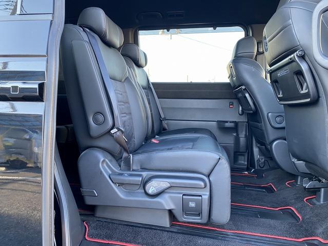 ステップワゴン ｅ：ＨＥＶスパーダ　プレミアムライン　禁煙車　７人乗り　純正１１．４インチナビ　ホンダセンシング　パワーバックドア　両側電動スライドドア　前席・２列目シートヒーター　マルチビューカメラ　１７インチ１０本スポークアルミホイール（39枚目）