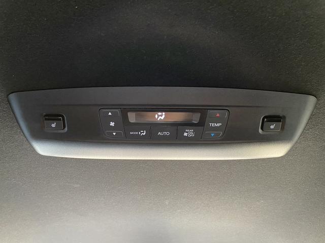 ステップワゴン ｅ：ＨＥＶスパーダ　プレミアムライン　禁煙車　７人乗り　純正１１．４インチナビ　ホンダセンシング　パワーバックドア　両側電動スライドドア　前席・２列目シートヒーター　マルチビューカメラ　１７インチ１０本スポークアルミホイール（47枚目）