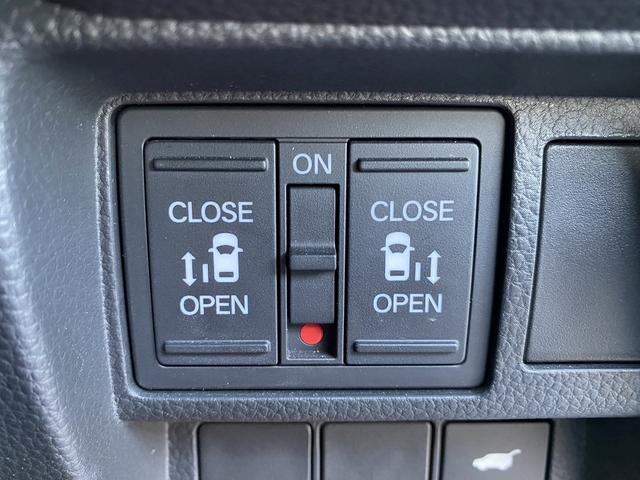 ステップワゴン ｅ：ＨＥＶスパーダ　プレミアムライン　禁煙車　７人乗り　純正１１．４インチナビ　ホンダセンシング　パワーバックドア　両側電動スライドドア　前席・２列目シートヒーター　マルチビューカメラ　１７インチ１０本スポークアルミホイール（55枚目）