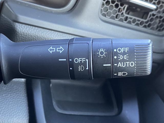 ステップワゴン ｅ：ＨＥＶスパーダ　プレミアムライン　禁煙車　７人乗り　純正１１．４インチナビ　ホンダセンシング　パワーバックドア　両側電動スライドドア　前席・２列目シートヒーター　マルチビューカメラ　１７インチ１０本スポークアルミホイール（63枚目）