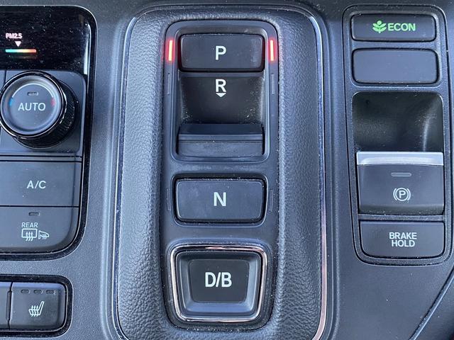 ステップワゴン ｅ：ＨＥＶスパーダ　プレミアムライン　禁煙車　７人乗り　純正１１．４インチナビ　ホンダセンシング　パワーバックドア　両側電動スライドドア　前席・２列目シートヒーター　マルチビューカメラ　１７インチ１０本スポークアルミホイール（68枚目）