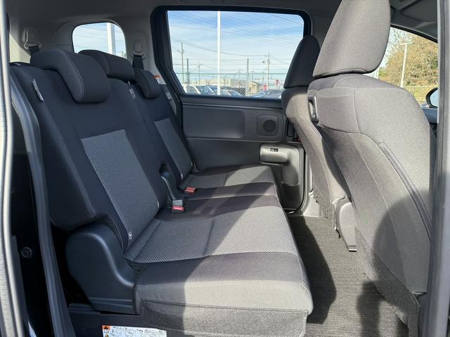 シエンタ Ｇ　禁煙車　ブラインドスポットモニター　Ｒ４年登録　純正８型ディスプレイオーディオ　Ｂカメラ　衝突軽減　レーダークルーズコントロール　両側電動スライドドア　クリアランスソナー　レーンアシスト（16枚目）