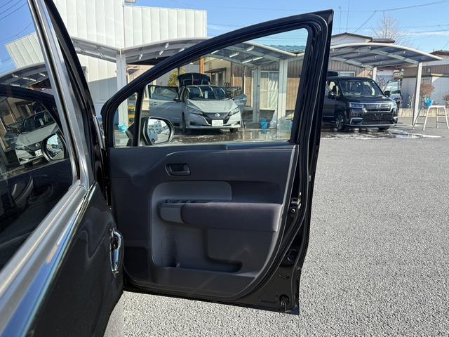 シエンタ Ｇ　禁煙車　ブラインドスポットモニター　Ｒ４年登録　純正８型ディスプレイオーディオ　Ｂカメラ　衝突軽減　レーダークルーズコントロール　両側電動スライドドア　クリアランスソナー　レーンアシスト（35枚目）