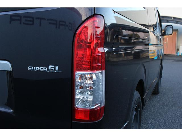 ハイエースバン 純正Dオーディオ パノラミックビューモニター フルセグ AC100V電源 デジタルインナーミラー ビルトインETC2.0 衝突軽減ブレーキ ハーフレザーシート オートマチックハイビーム 車線逸脱警報(19枚目)