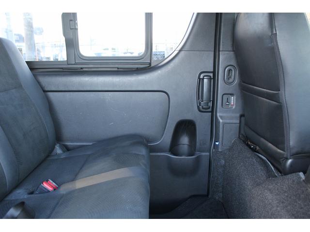 ハイエースバン 純正Dオーディオ パノラミックビューモニター フルセグ AC100V電源 デジタルインナーミラー ビルトインETC2.0 衝突軽減ブレーキ ハーフレザーシート オートマチックハイビーム 車線逸脱警報(31枚目)