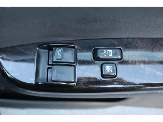 ハイエースバン 純正Dオーディオ パノラミックビューモニター フルセグ AC100V電源 デジタルインナーミラー ビルトインETC2.0 衝突軽減ブレーキ ハーフレザーシート オートマチックハイビーム 車線逸脱警報(52枚目)