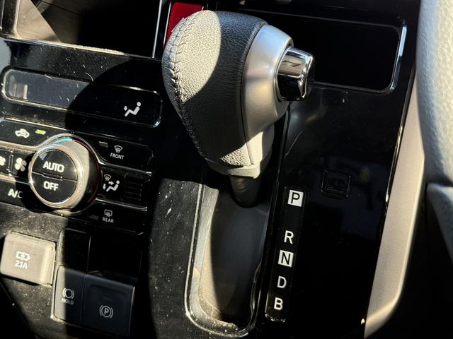 ルーミー カスタムG-T 禁煙車 TRDフルエアロ 純正9インチナビ フルセグ バックカメラ 両側電動スライドドア 衝突軽減ブレーキ アダプティブクルーズコントロール クリアランスソナー ETC2.0 アイドリングストップ(57枚目)